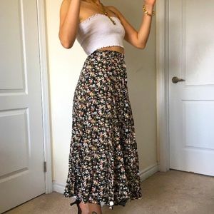 long floral skirt🌼